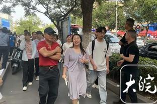 西媒：维尼修斯想缩短恢复期圣诞后全面合练，在西超杯完成复出